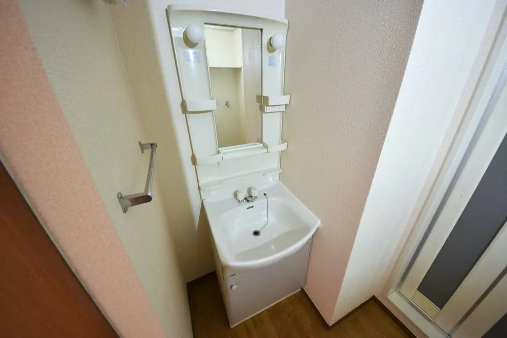 エトワールコートA棟 201号室の写真 6