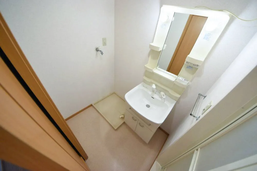 スペイシア友貴 205号室の写真 6