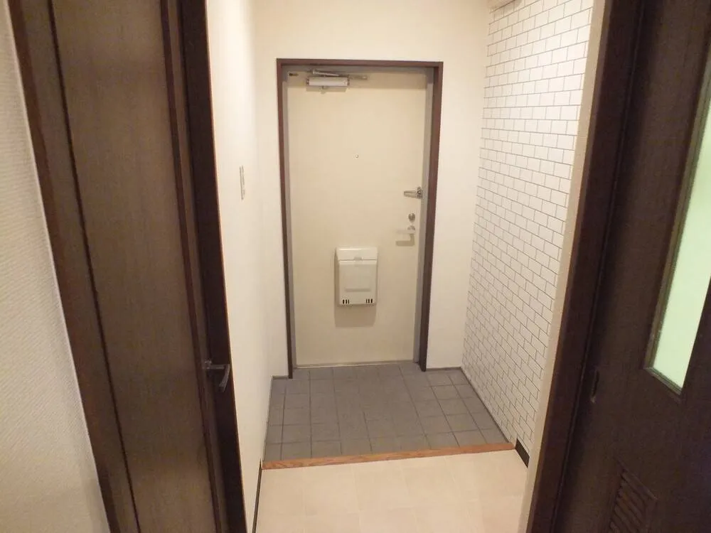 バンシャイン法善寺 303号室の写真 14