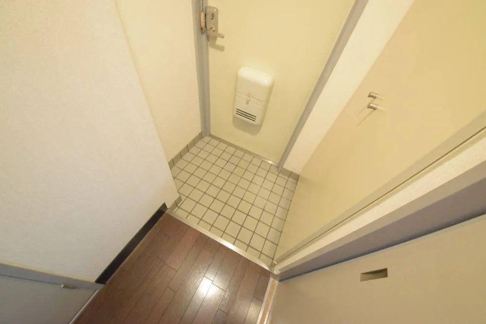 エスパリエ柏原 105号室の写真 11