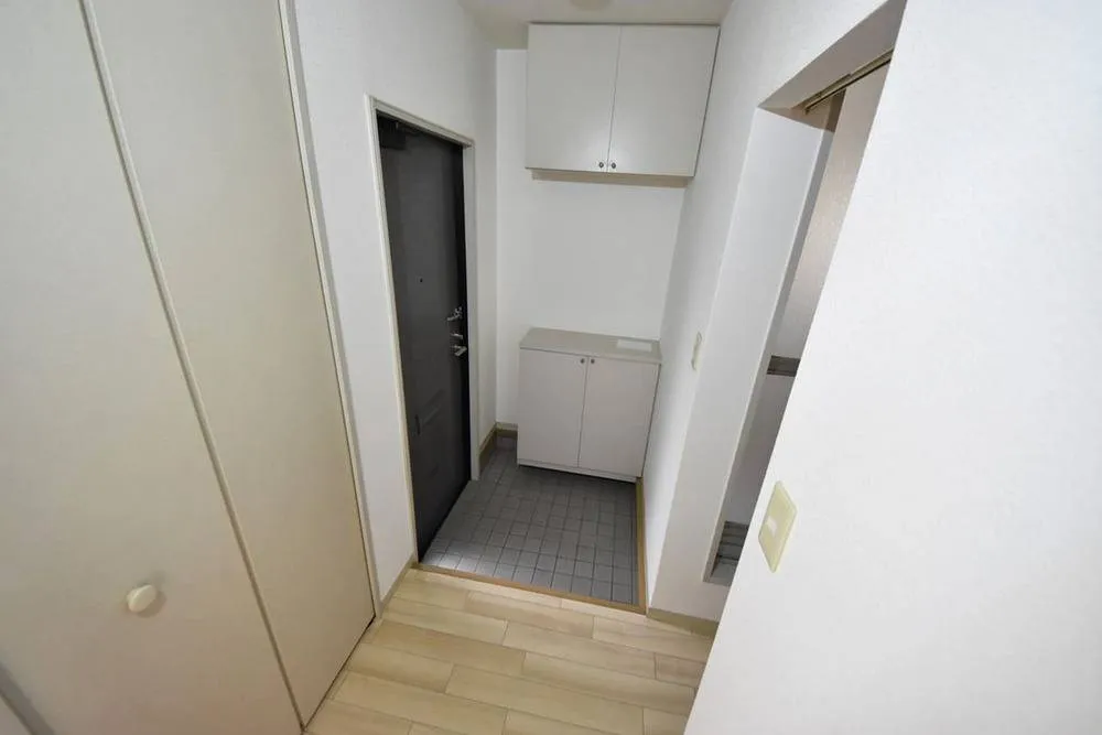 ビヨーネ柏原 103号室の写真 8