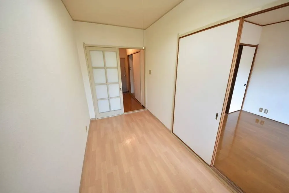 アウスレーゼ法善寺 302号室の写真 3