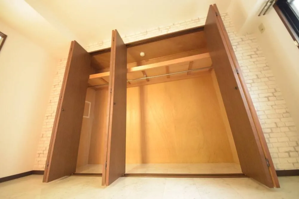 バンシャイン法善寺 303号室の写真 12