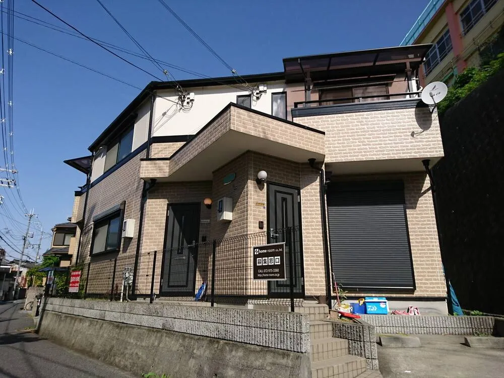 ドルフコート 101号室の写真 1
