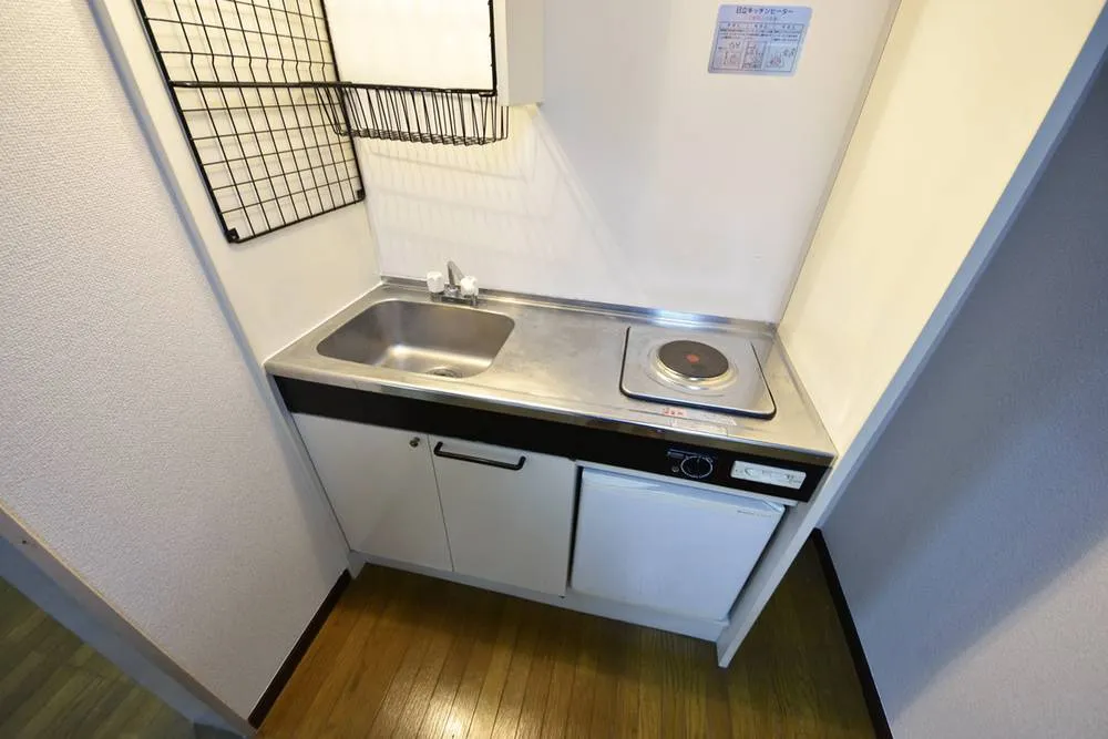 青山住研ハイツ 101号室の写真 4