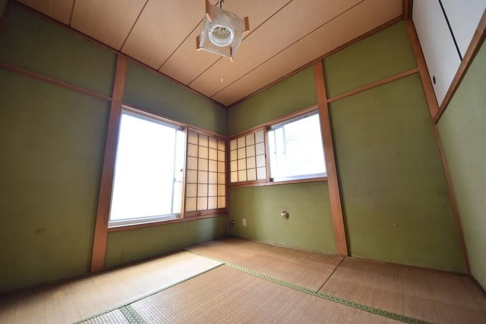 安堂町貸家の写真 8