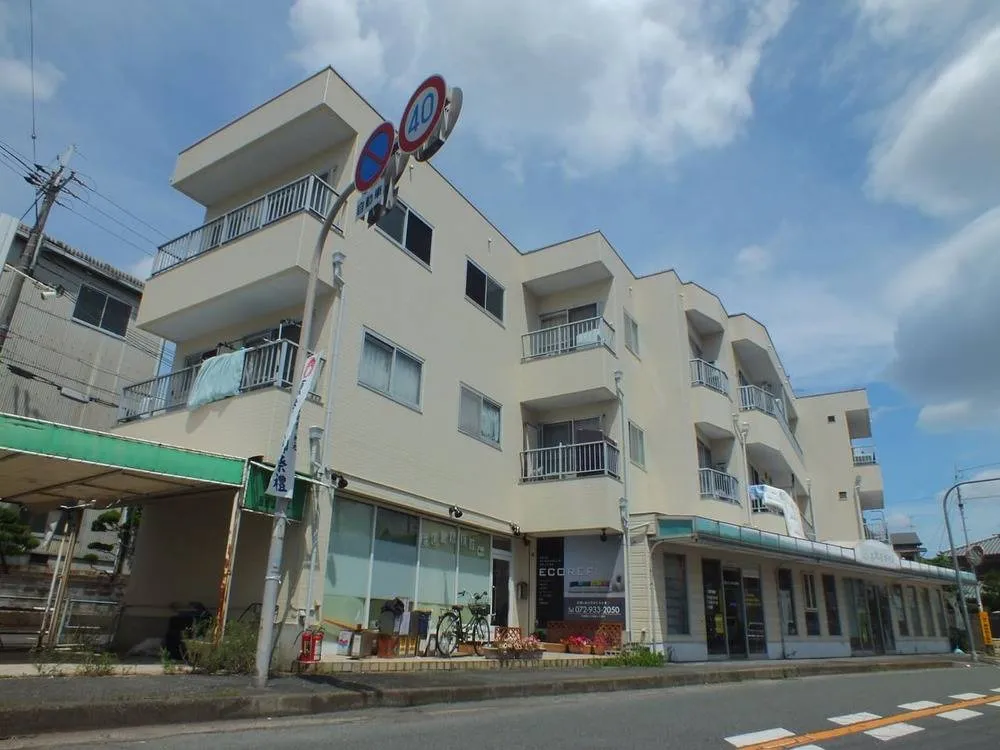アウスレーゼ法善寺 206号室の写真 1