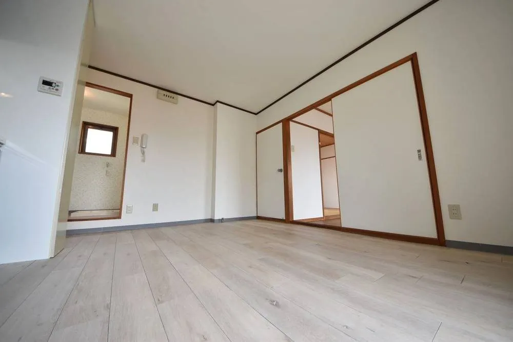 フェアモント 101号室の写真 8