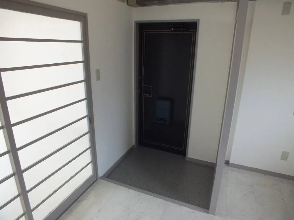 MKマンション(東棟) 205号室の写真 12