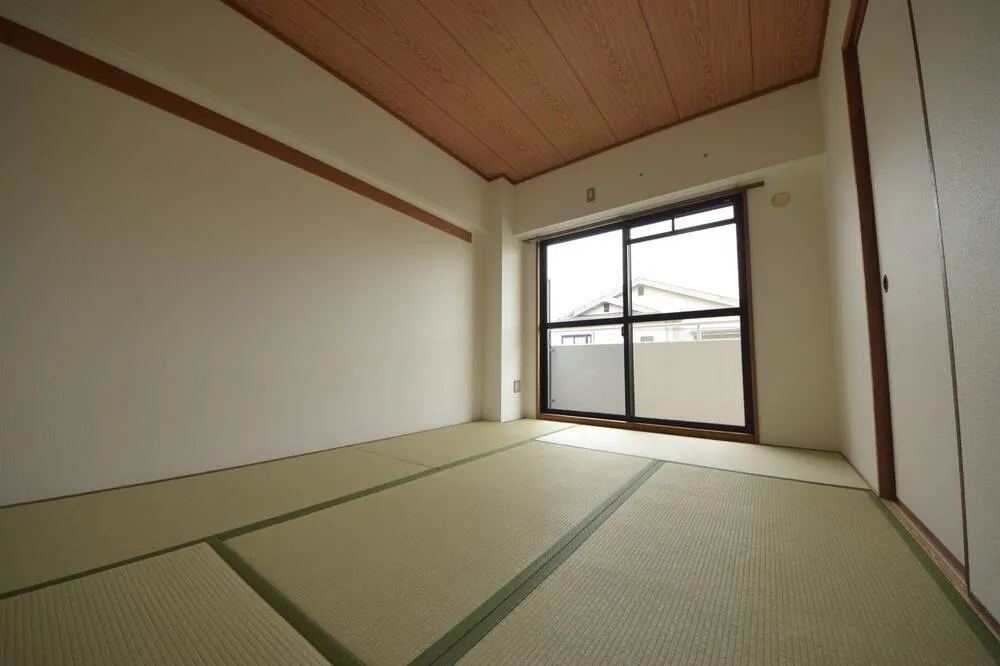 バンシャイン法善寺 303号室の写真 13