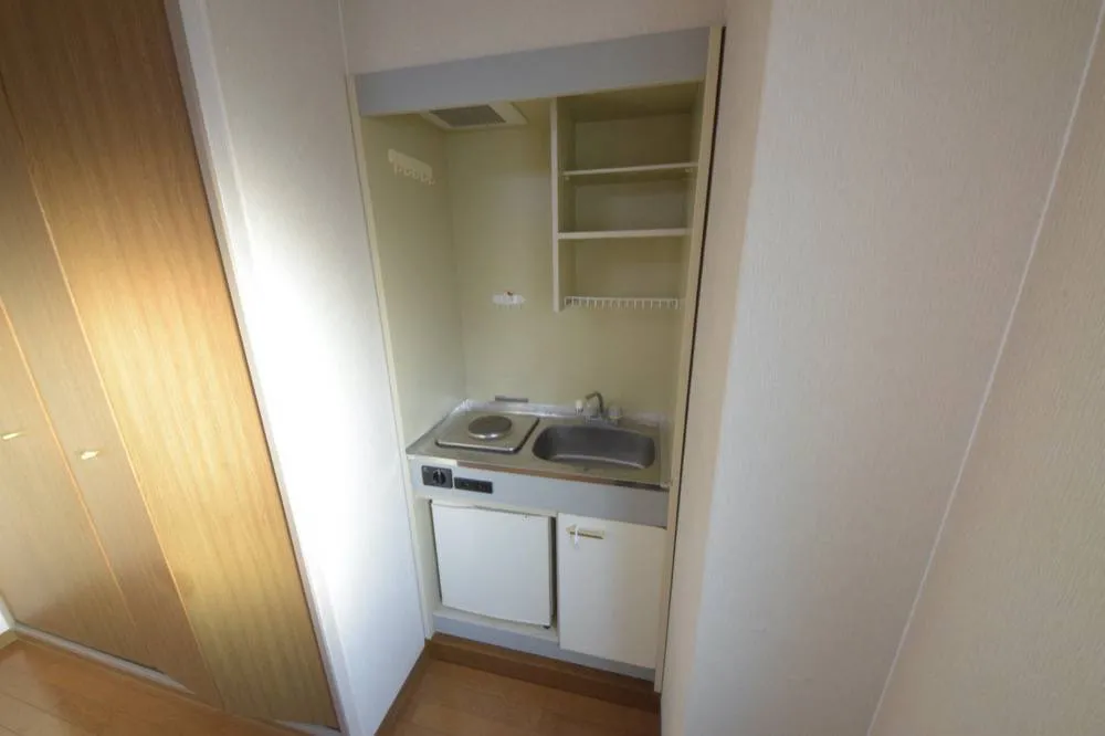 コンフォート本町 202号室の写真 3