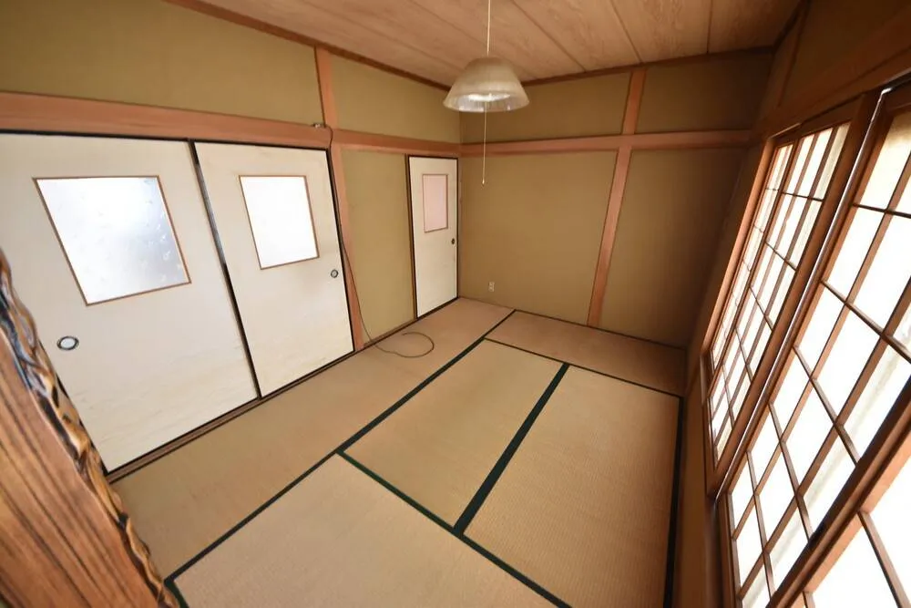 安堂町貸家の写真 12