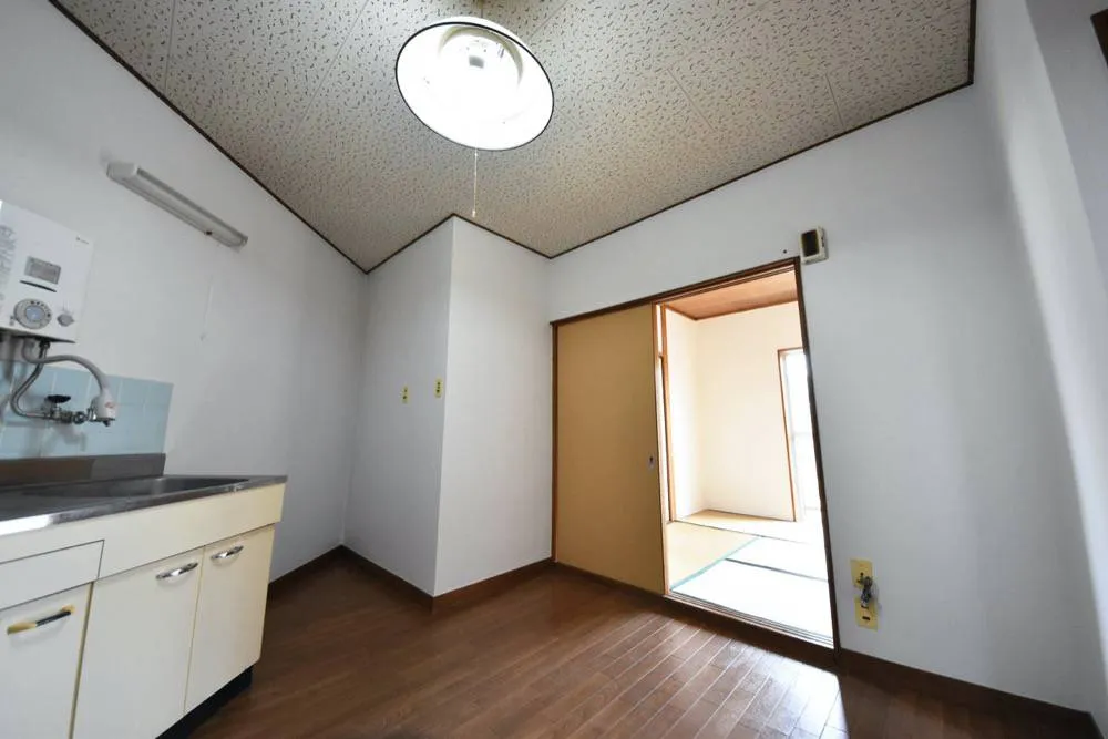 ニシグチマンション 206号室の写真 7