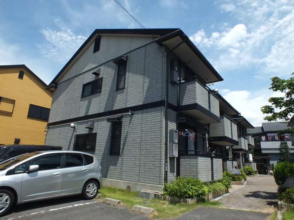 エトワールコートA棟 201号室の写真 1