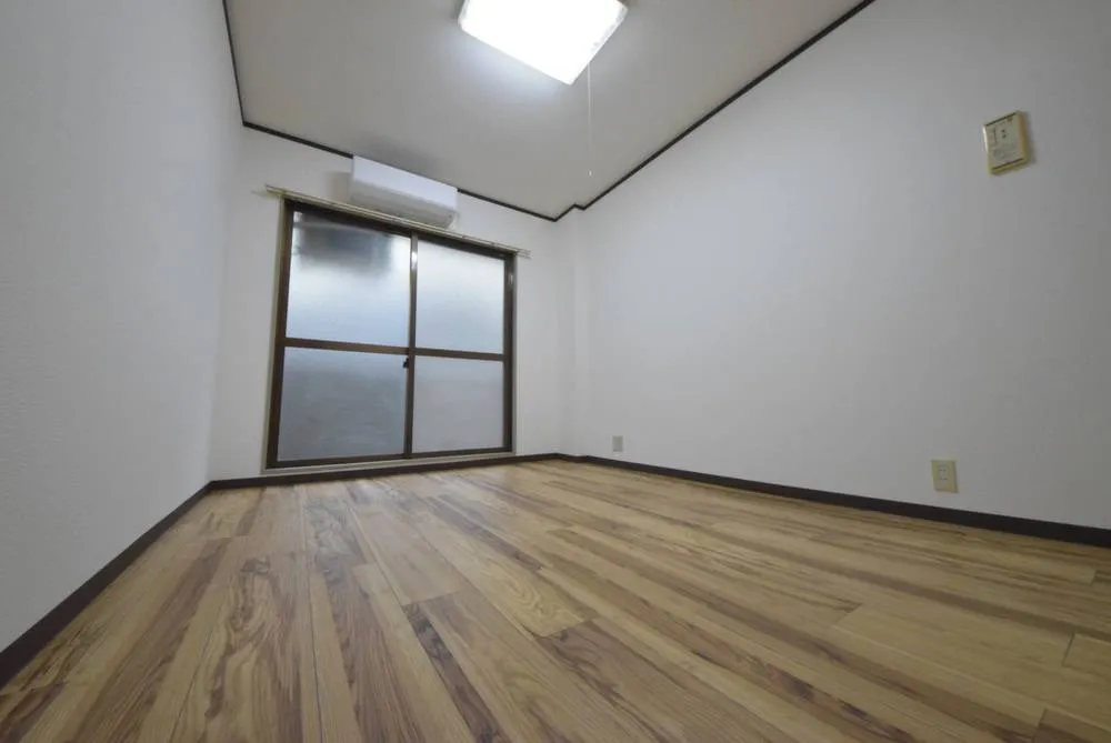 グレープ本町 205号室の写真 8