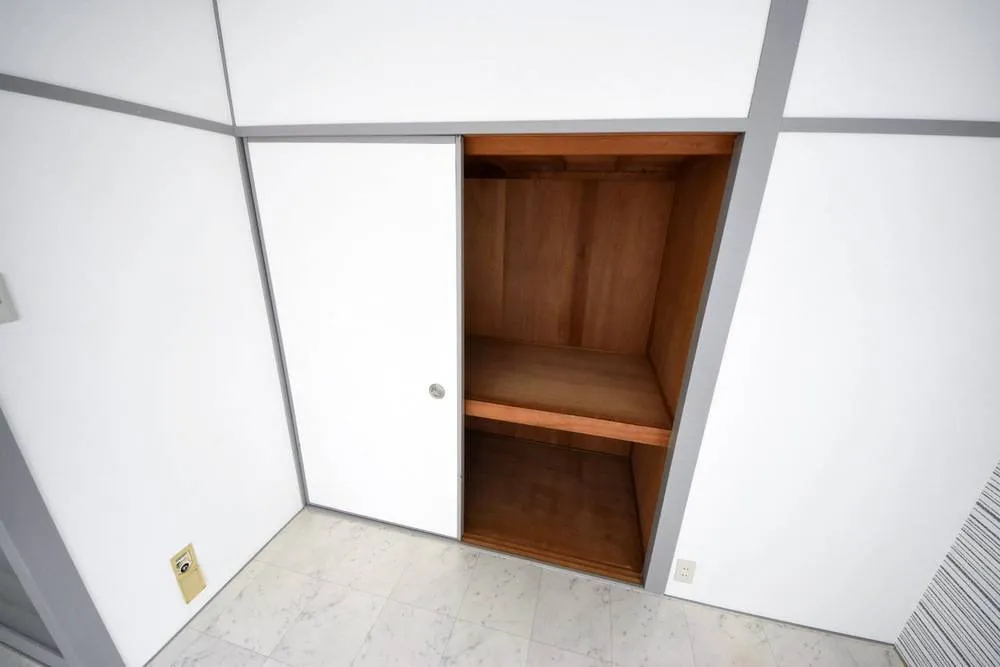 MKマンション(西棟) 208号室の写真 11