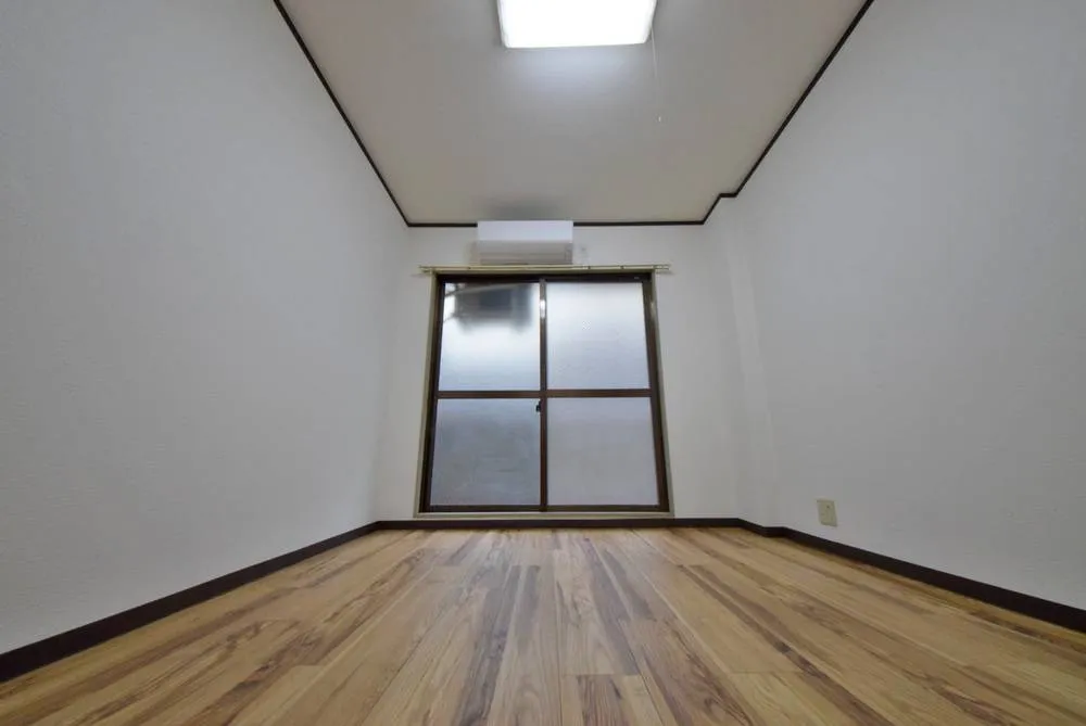 グレープ本町 205号室の写真 10