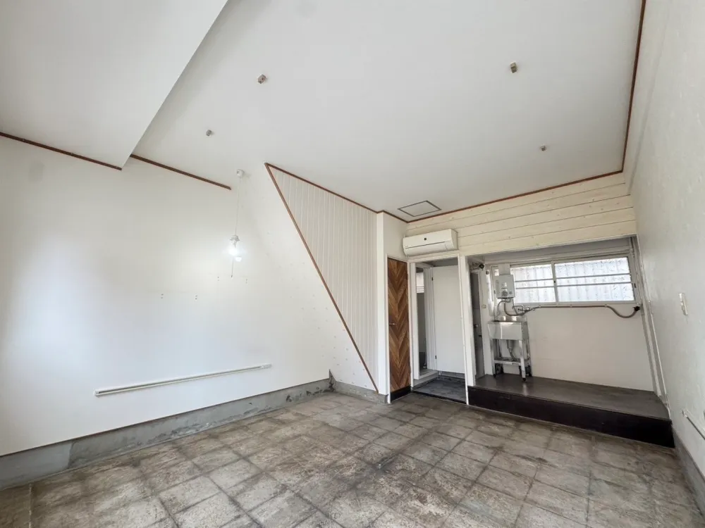 谷口テナント 東2軒目号室の写真 3