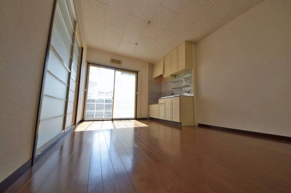 サンライフAOKI2 102号室の写真 3