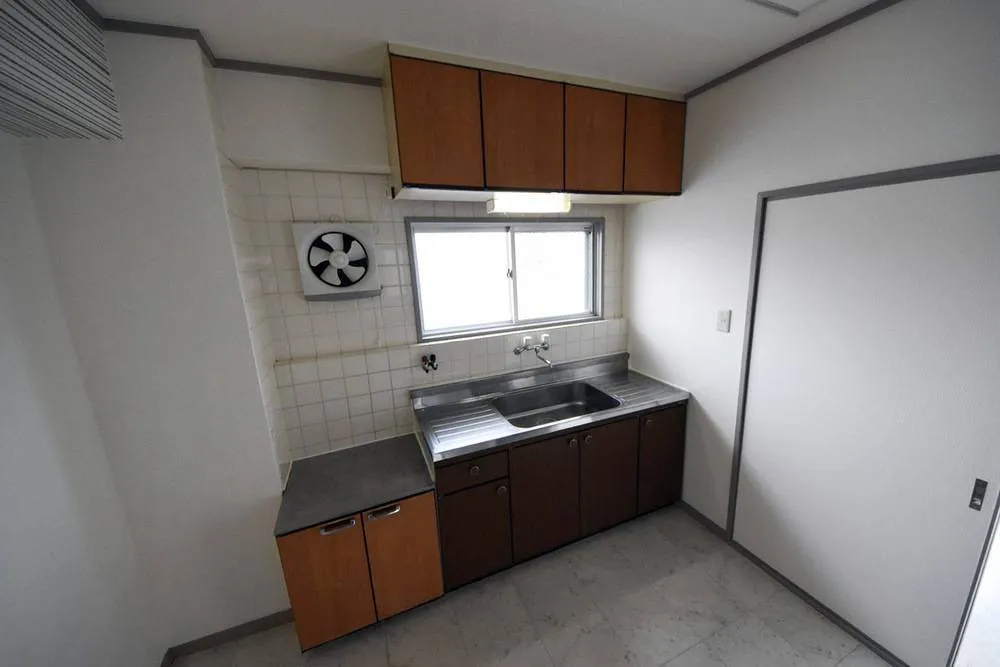MKマンション(西棟) 208号室の写真 4