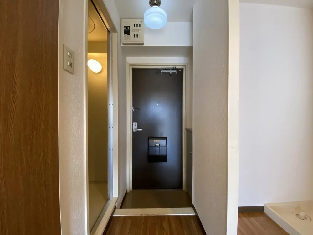 シャトーエマー寿 201号室の写真 8