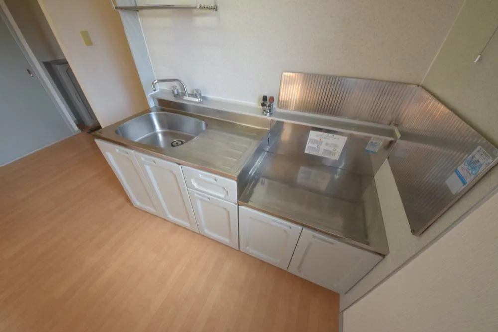 サンビレッジOKUNO D棟 202号室の写真 4
