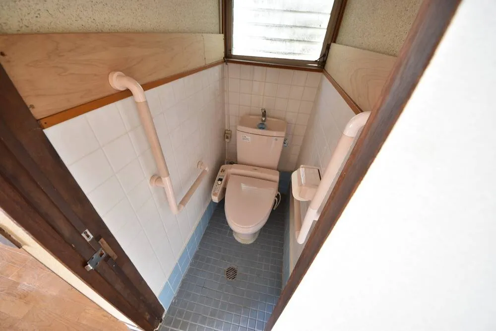 安堂町貸家の写真 7