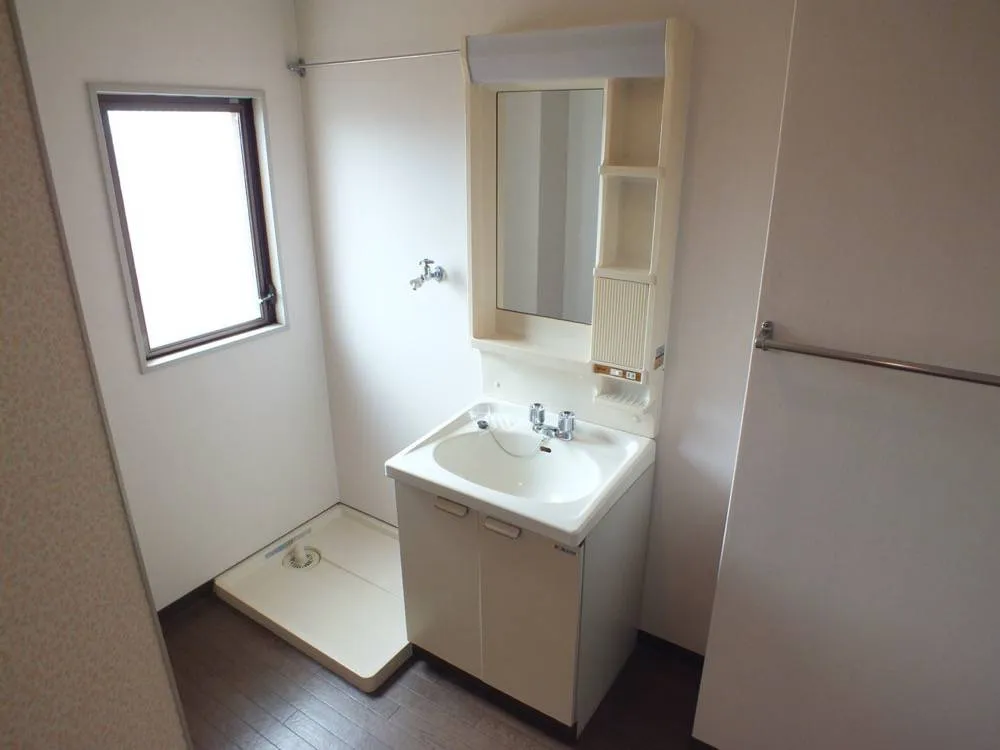 マンションクルーズ 201号室の写真 6