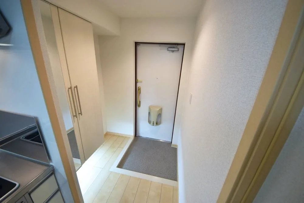 ラージ 101号室の写真 14