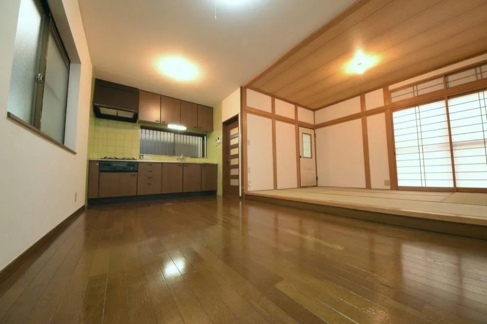 国分本町7丁目貸家の写真 3