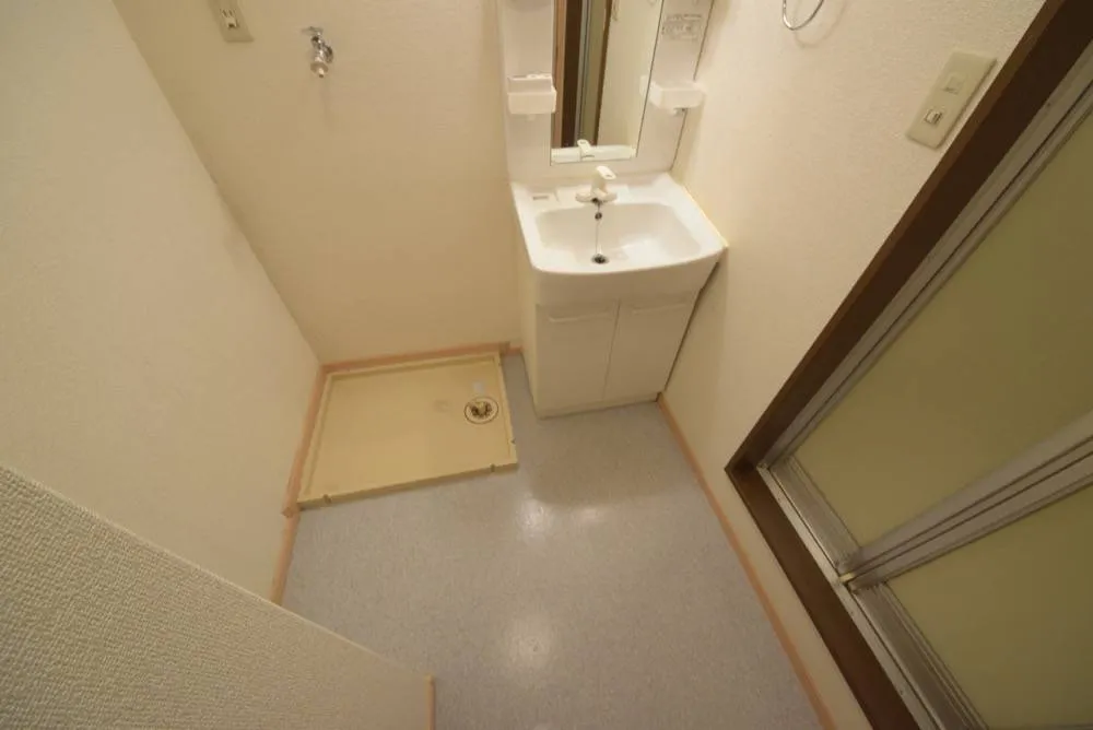 サングレイス 105号室の写真 13
