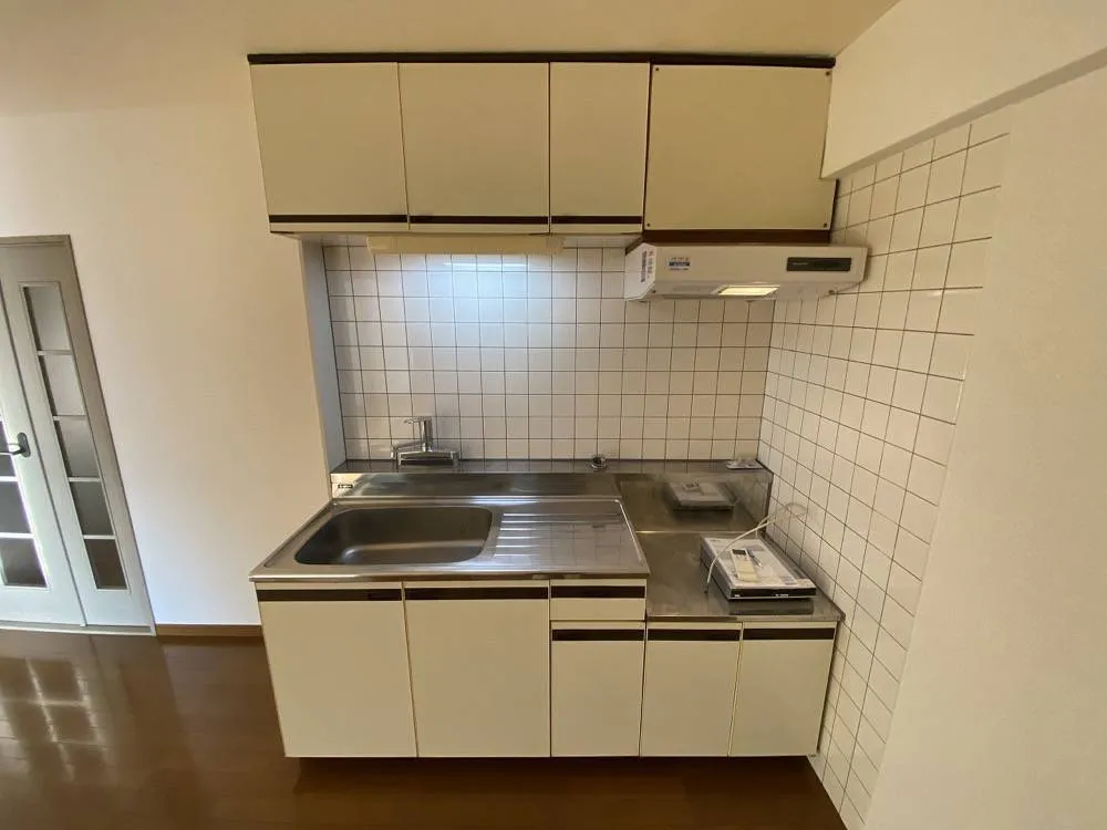 マンション国分ウエスト 202号室の写真 4